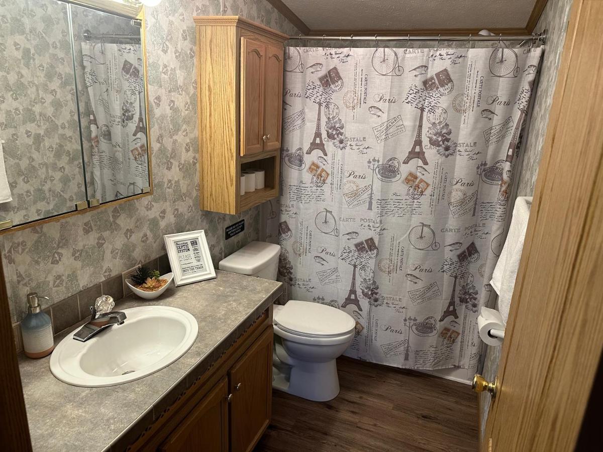 Ferienhaus Spacious Cozy Getaway ! King Bed, Game Room, Out Door Patio